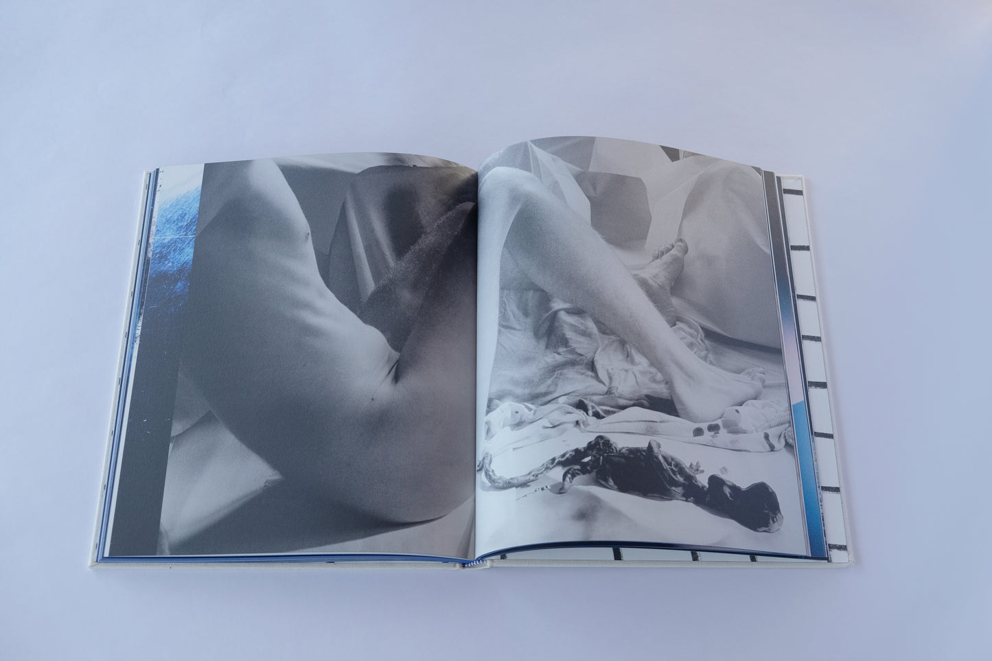Art Book 『 EVERYTHING GOES DARK A LITTLE FURTHER DOWN by Matthieu Croizier 』