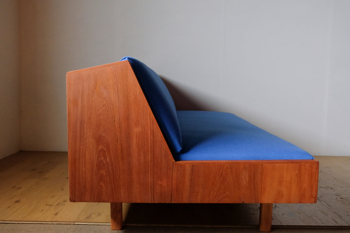 Day bed