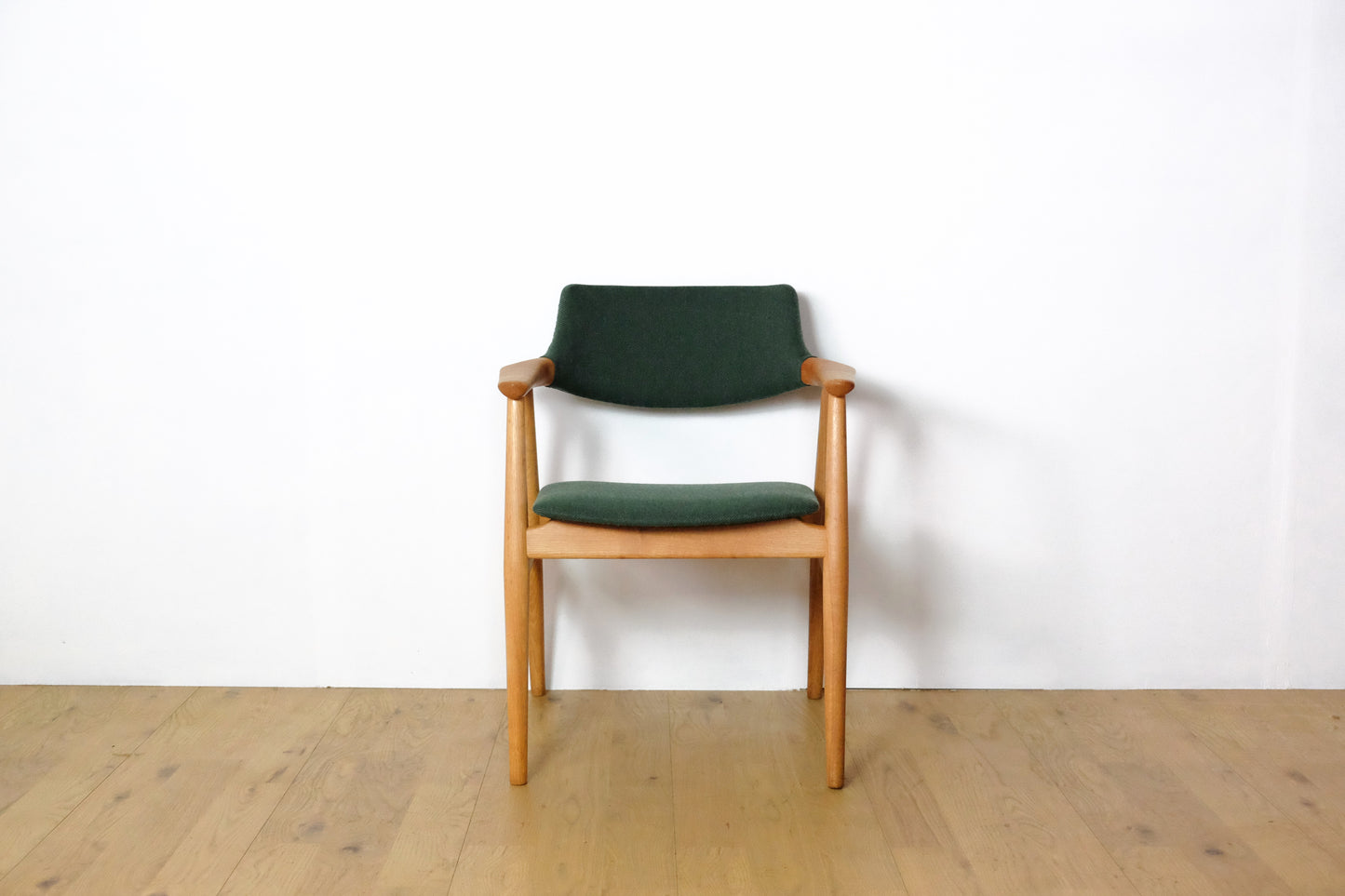 Erik Kirkegaard Arm chair