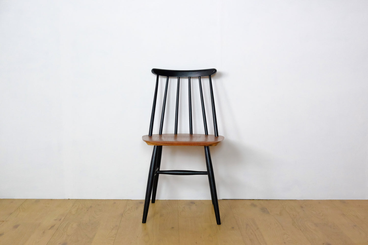 Ilmari Tapiovaara Fanett Chair Black / Teak