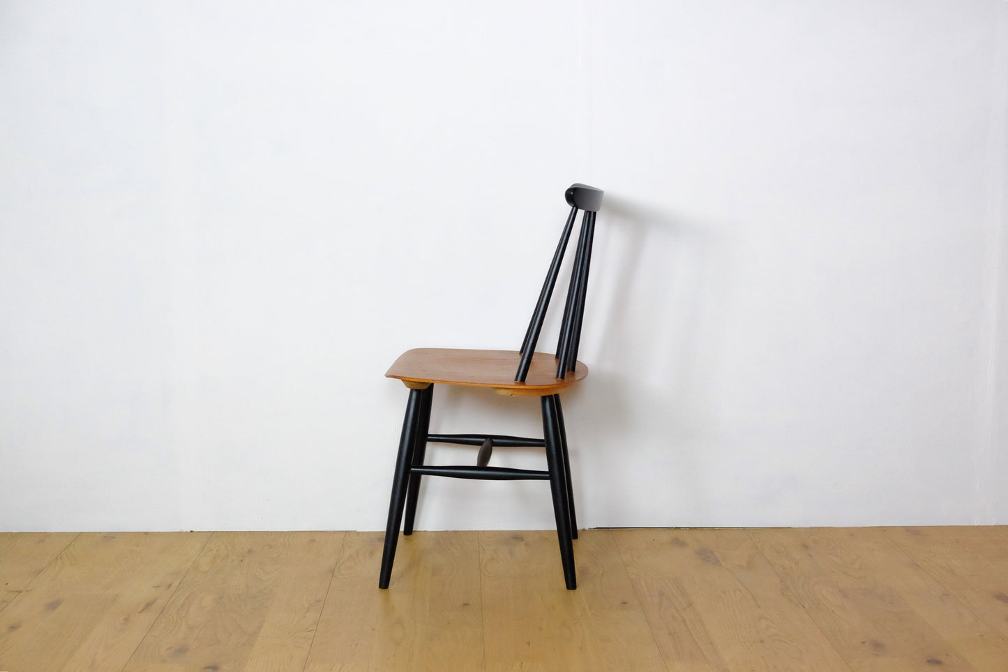 Ilmari Tapiovaara Fanett Chair Black / Teak