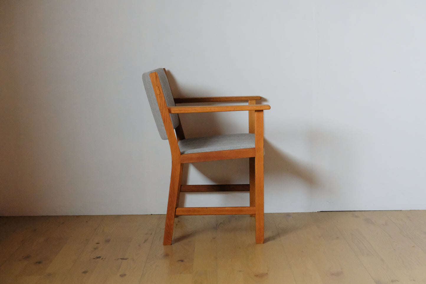 Hans J Wegner AP50 Arm chair