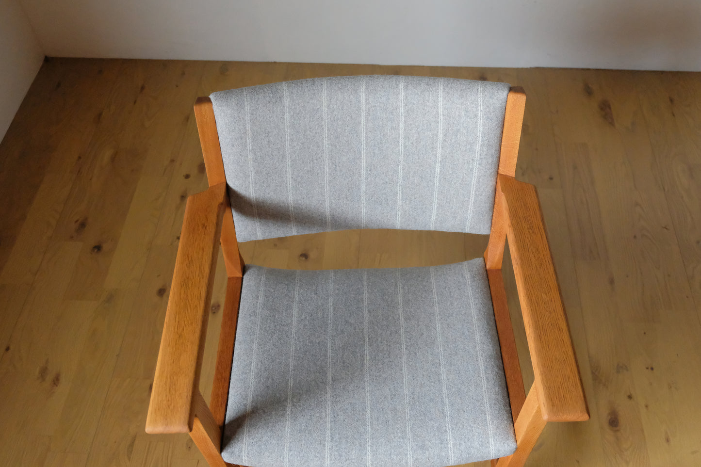 Hans J Wegner AP50 Arm chair
