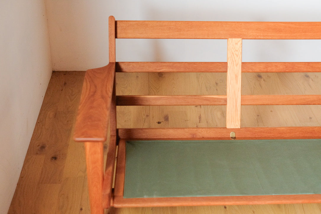 Hans J Wegner GE290 3seater (Fabric selection available)