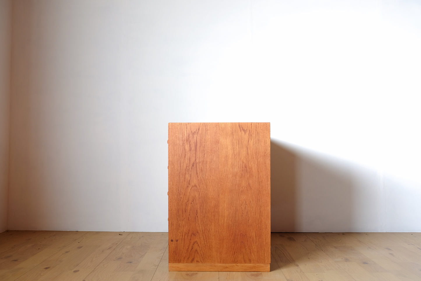 Hans J Wegner RY Chest Oak