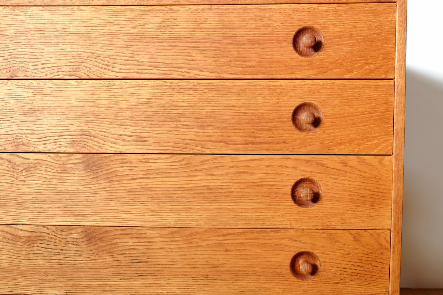 Hans J Wegner RY Chest Oak