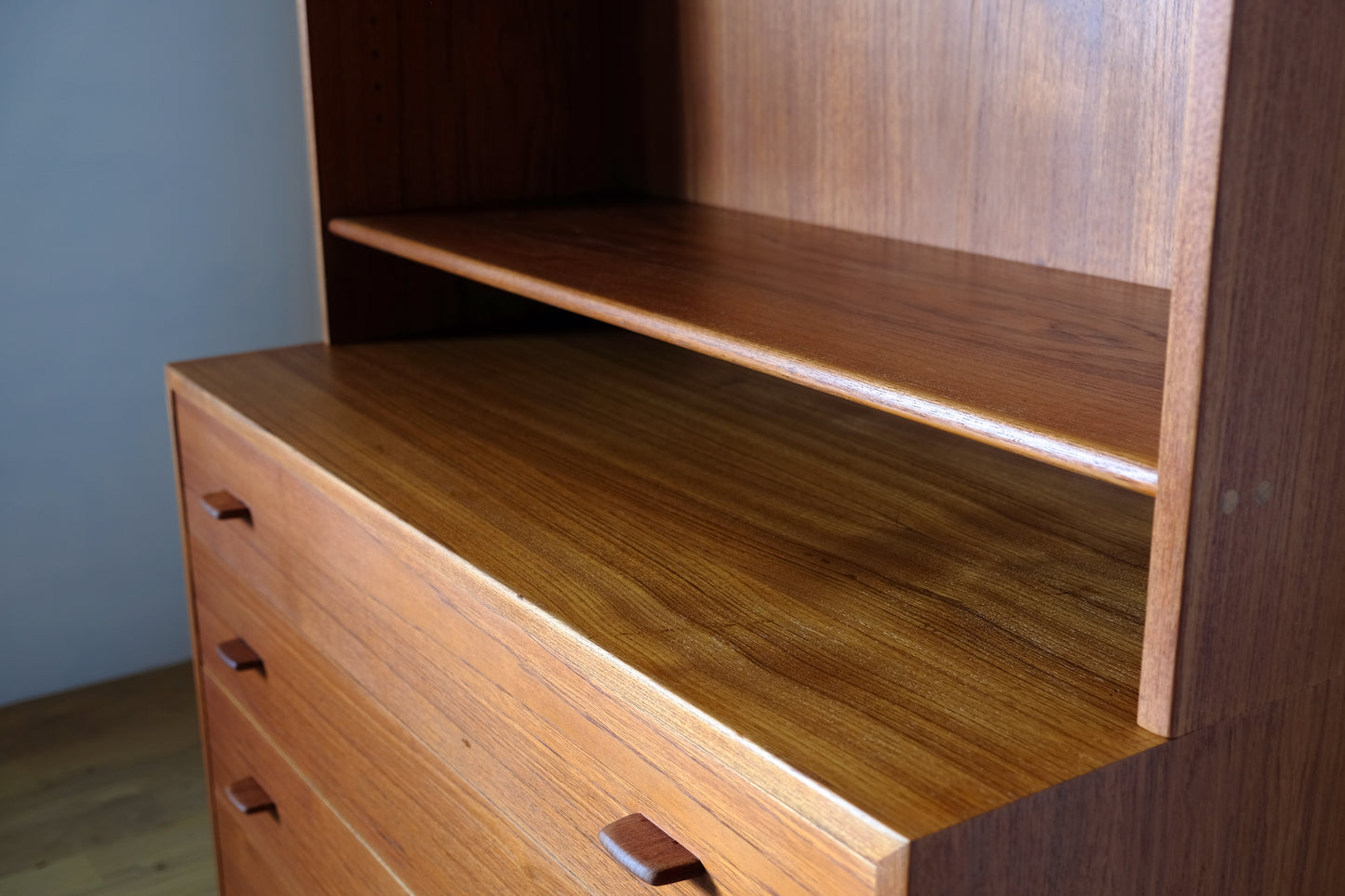 Hans J Wegner RY Shelf