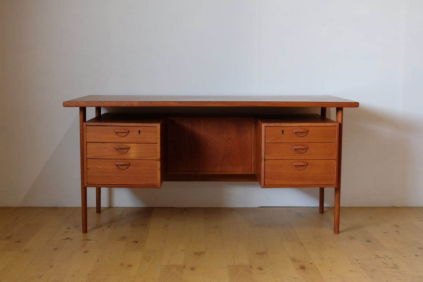 Kai Kristiansen Desk