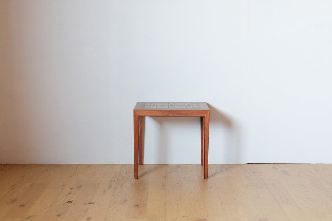 Royal Copenhagen Nest table