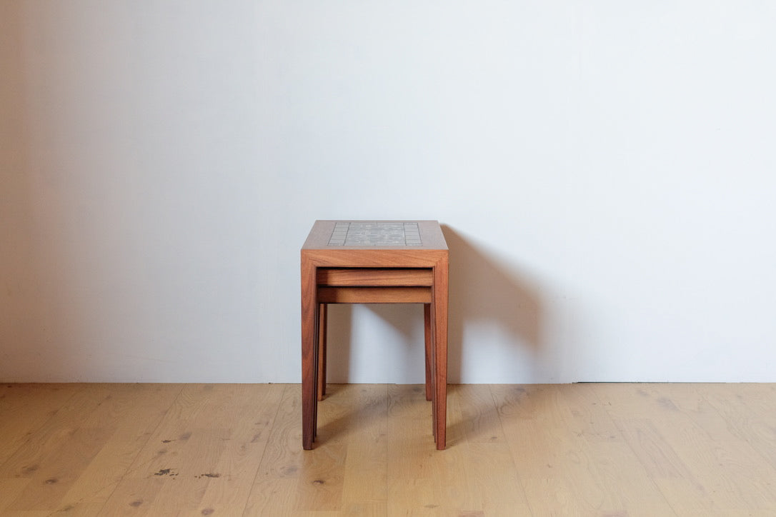 Royal Copenhagen Nest table