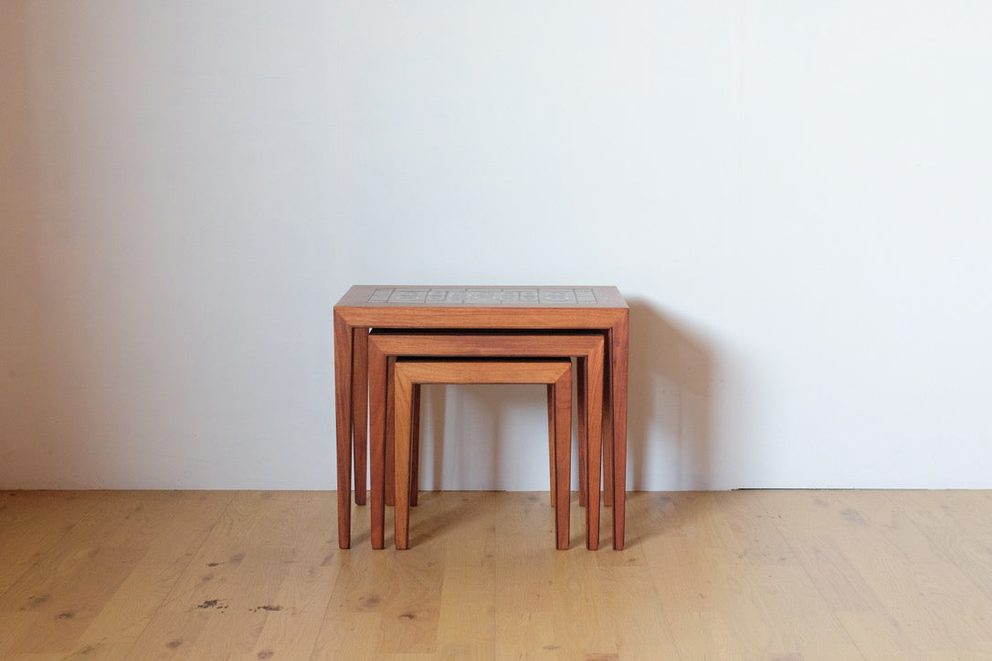 Royal Copenhagen Nest table