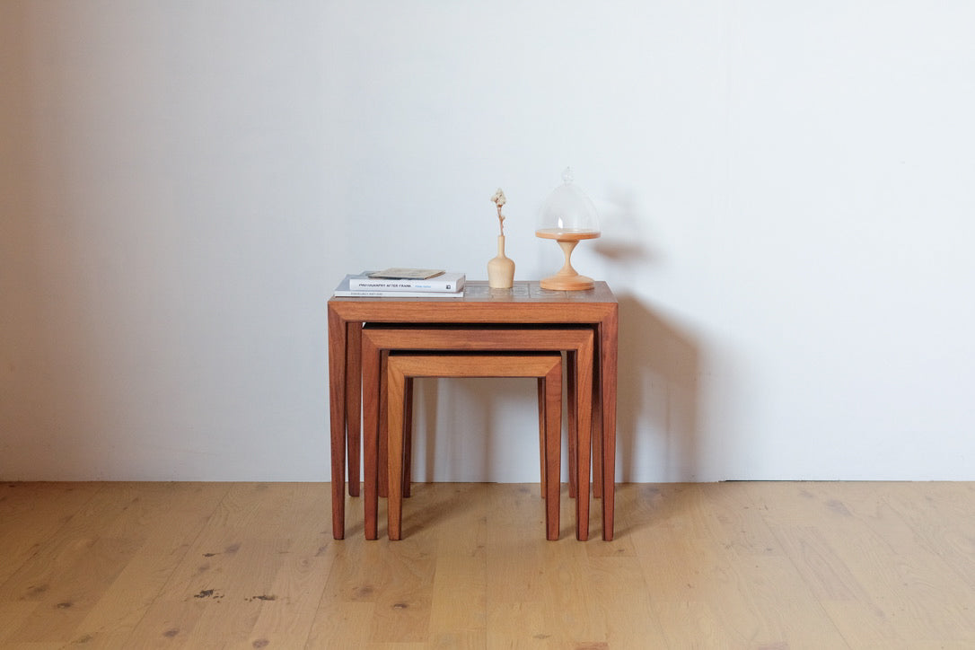 Royal Copenhagen Nest table