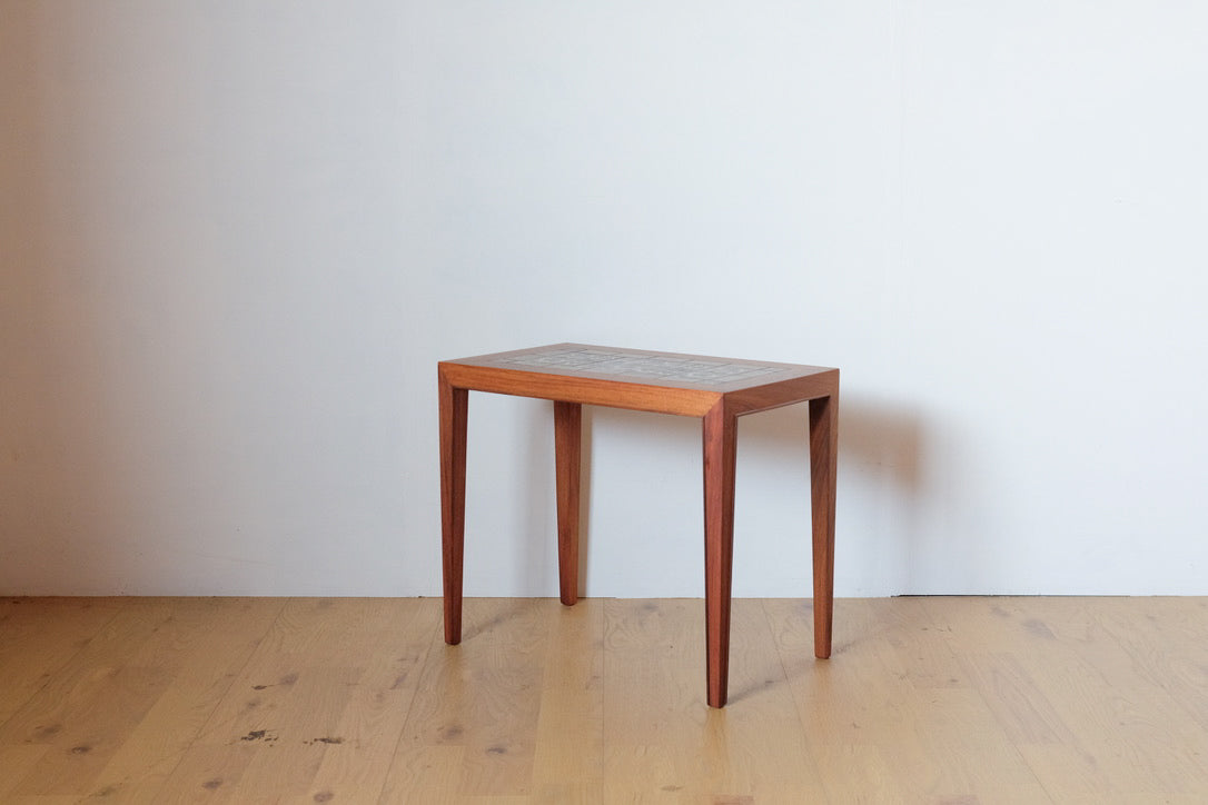Royal Copenhagen Nest table