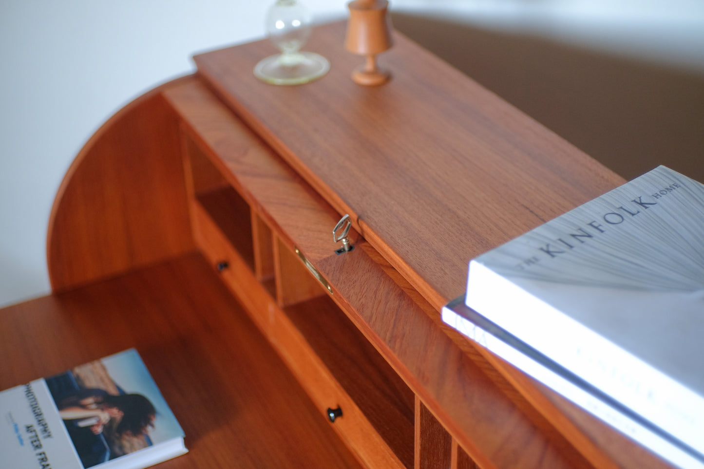 Egon Ostergaard Bureau