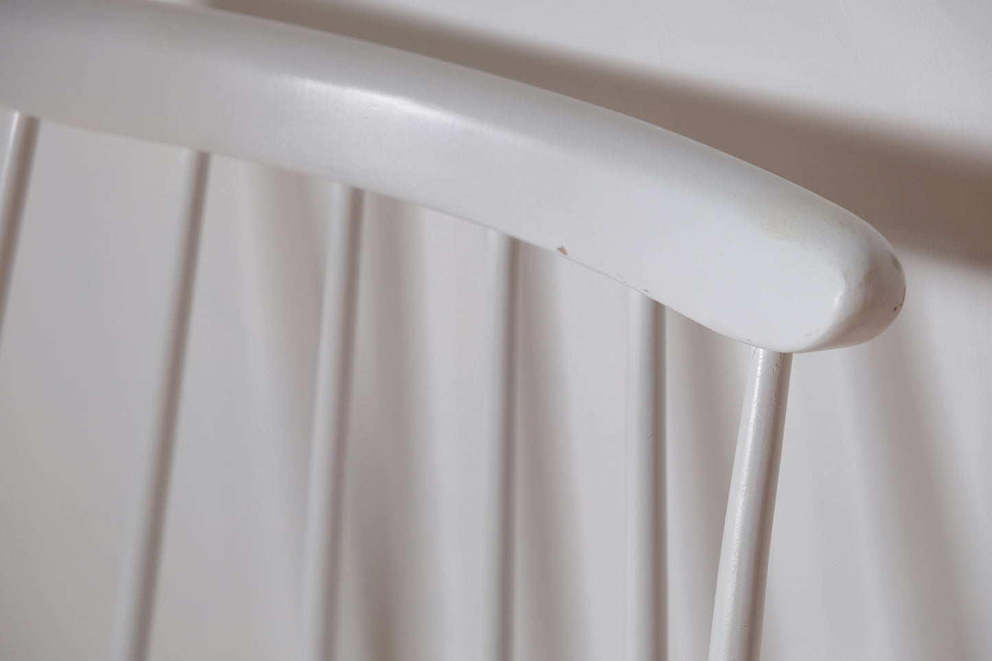 Ilmari Tapiovaara Fanett Chair White