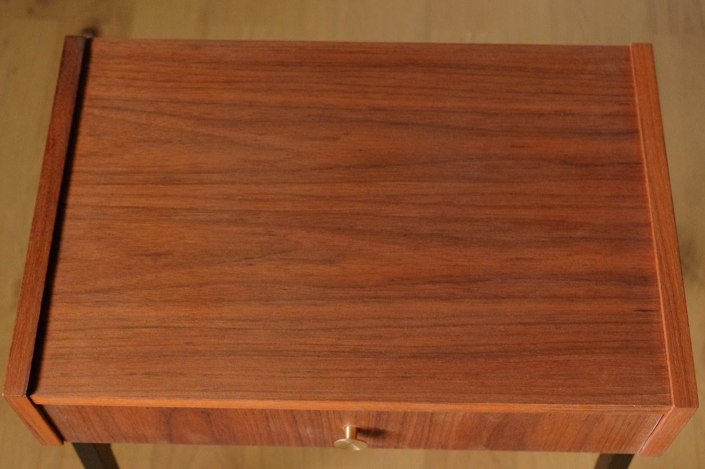 Bed Side board