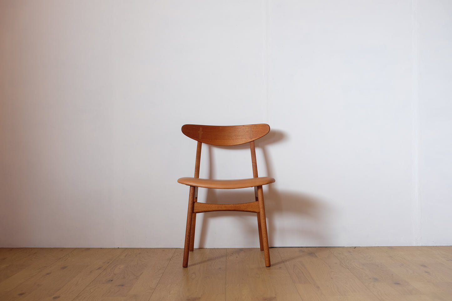 Hans J Wegner CH30 Dining chair