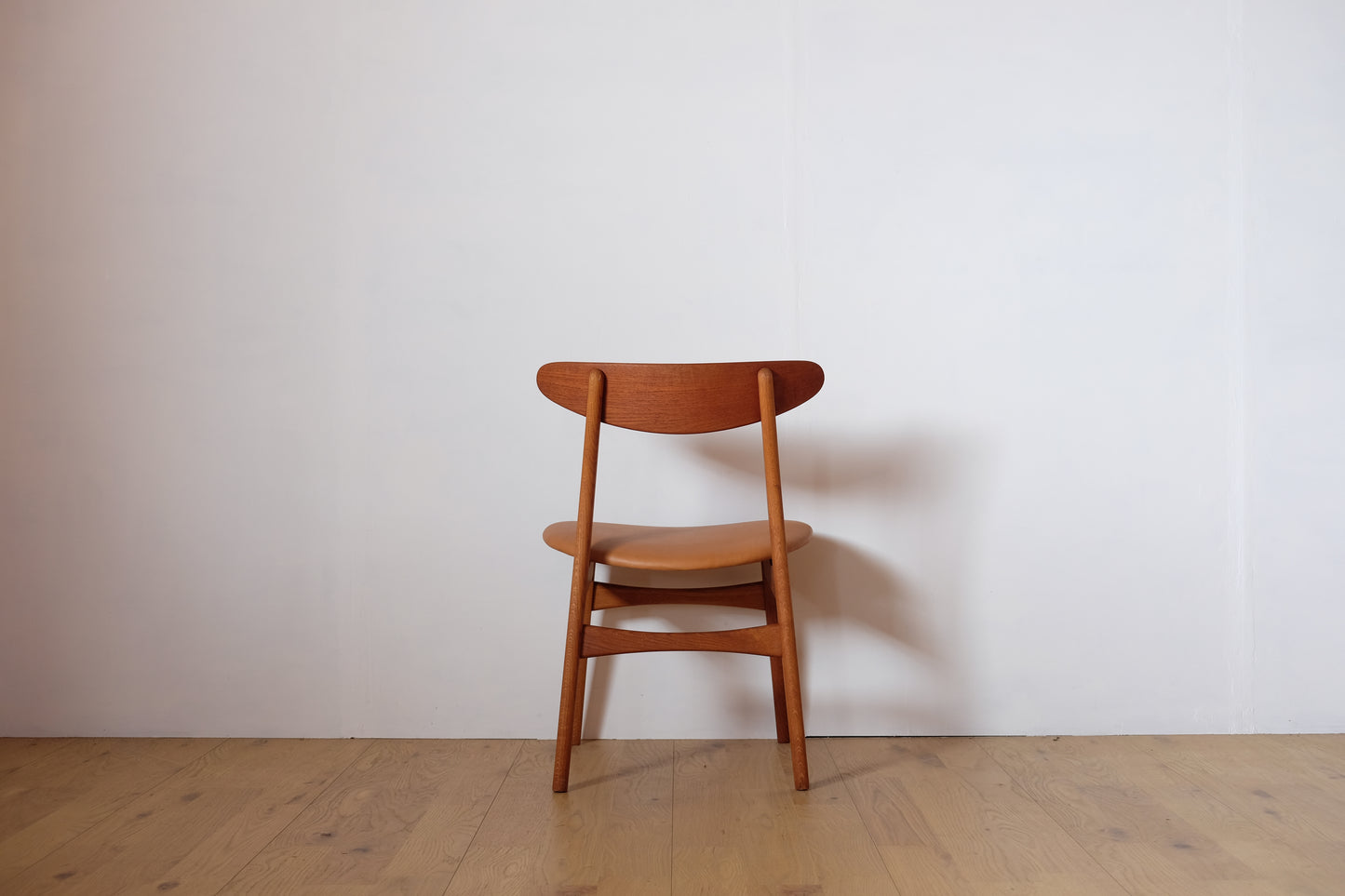 Hans J Wegner CH30 Dining chair