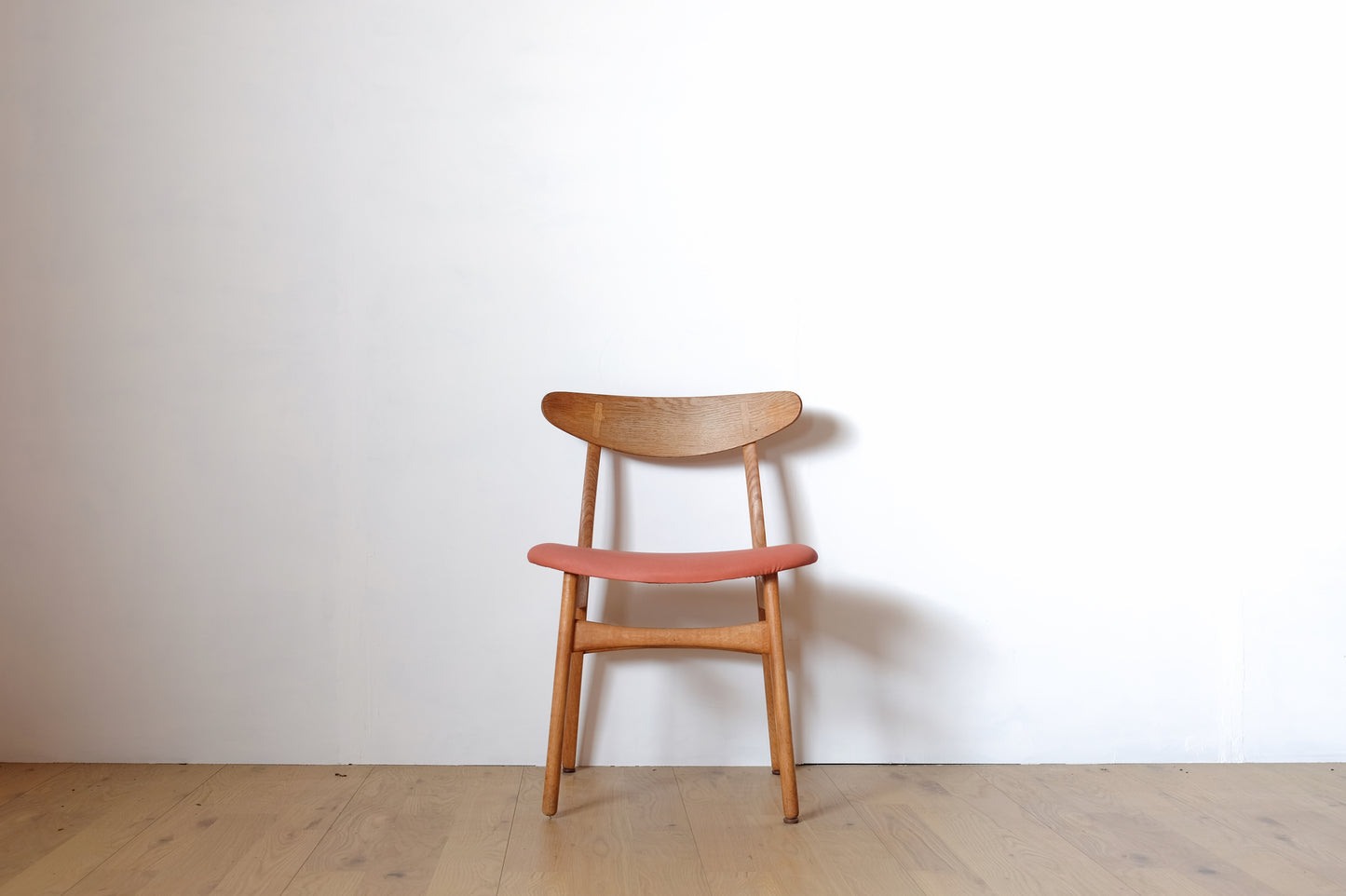 Hans J Wegner CH30 Dining chair stock