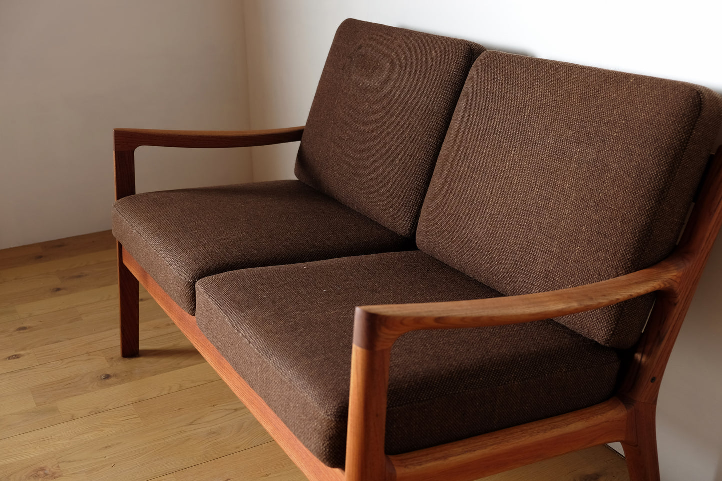 Ole Wanscher model.169 "senator" sofa S様 Hold 〜9/30