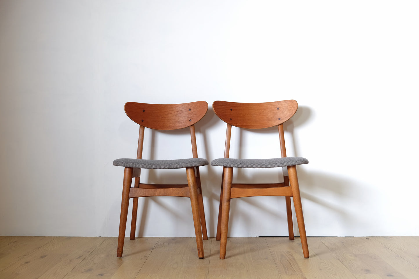 Dining chair Set of 2 chairs