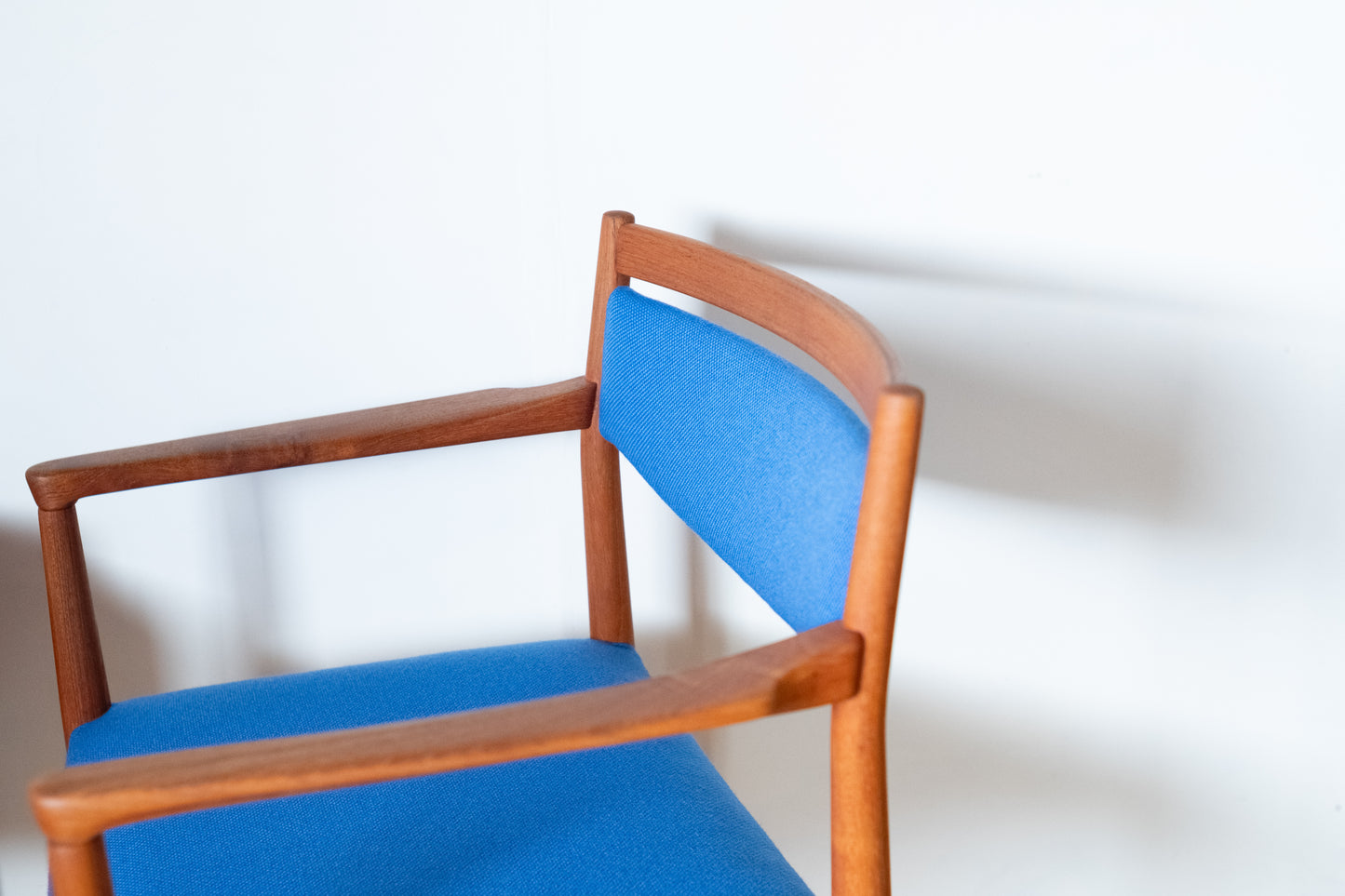 Arm chair