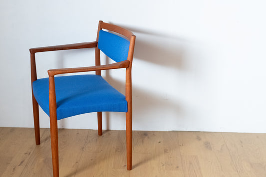Arm chair