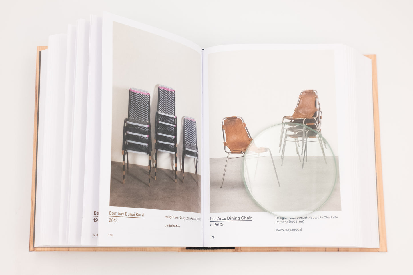 Art Book  『  CHAIR: 500 DESIGNS THAT MATTER 』