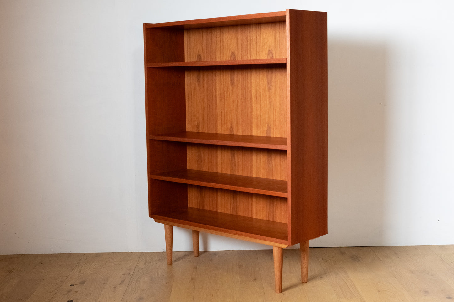Book shelf