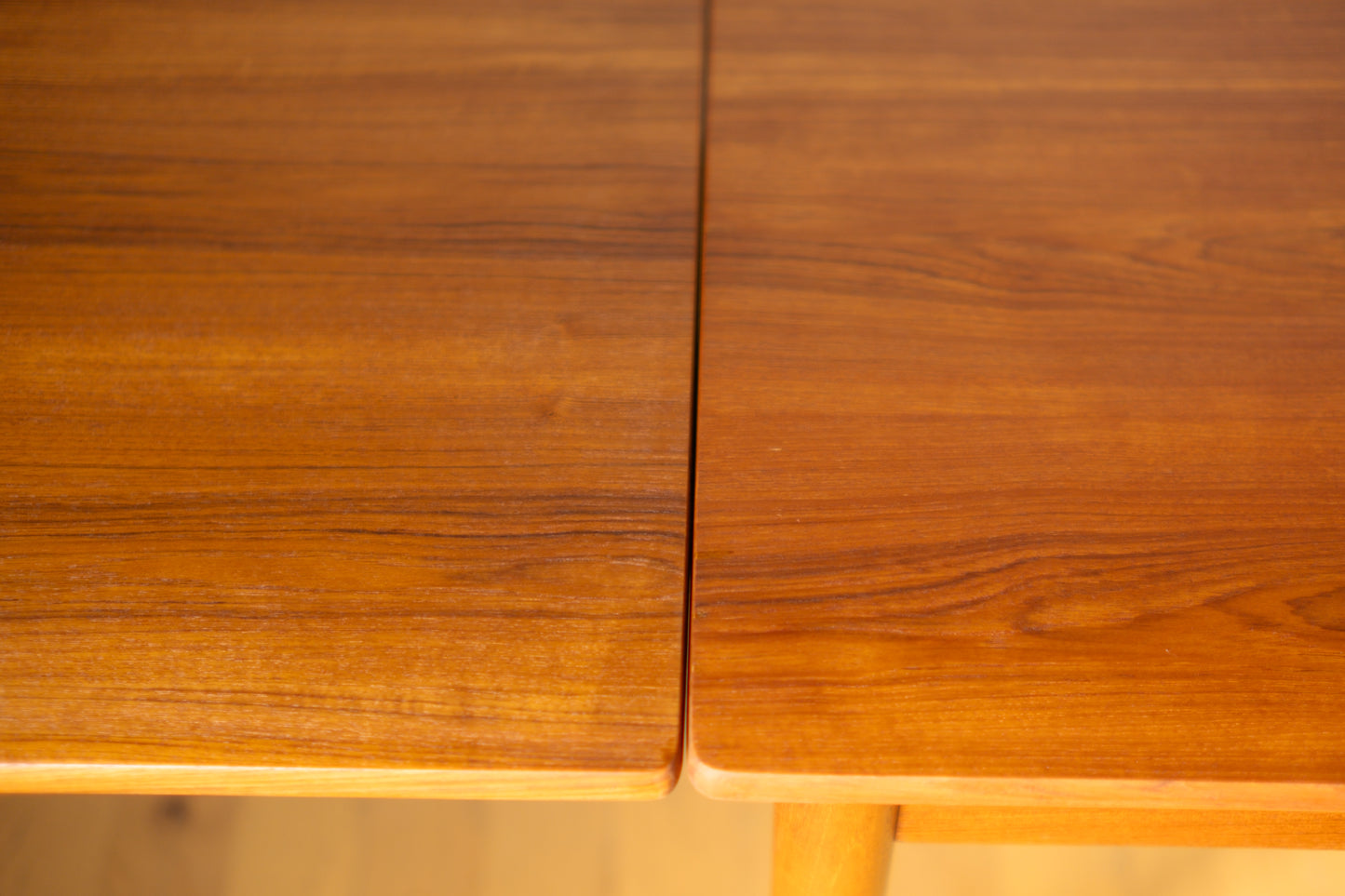 Hans J Wegner AT316 Dining Table