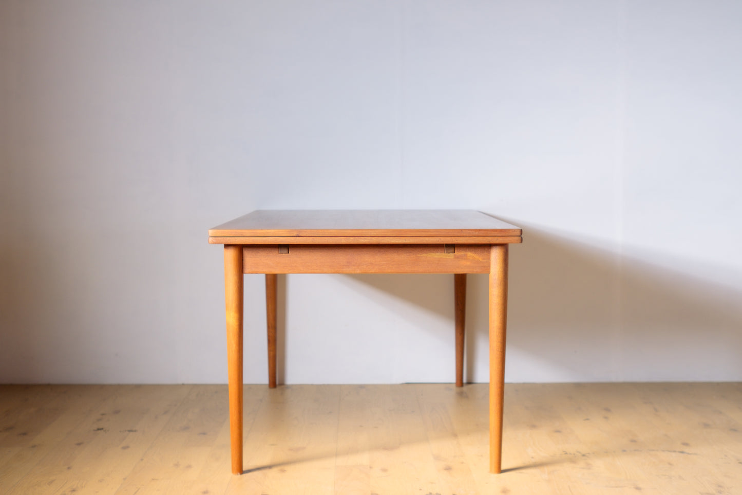 Hans J Wegner AT316 Dining Table