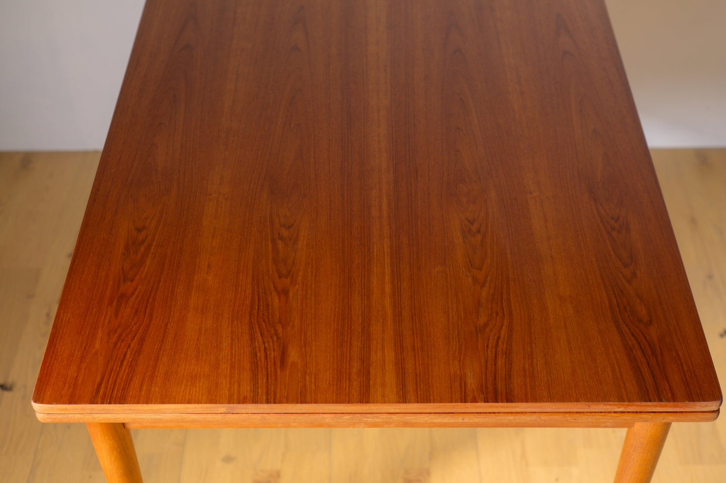 Hans J Wegner AT316 Dining Table