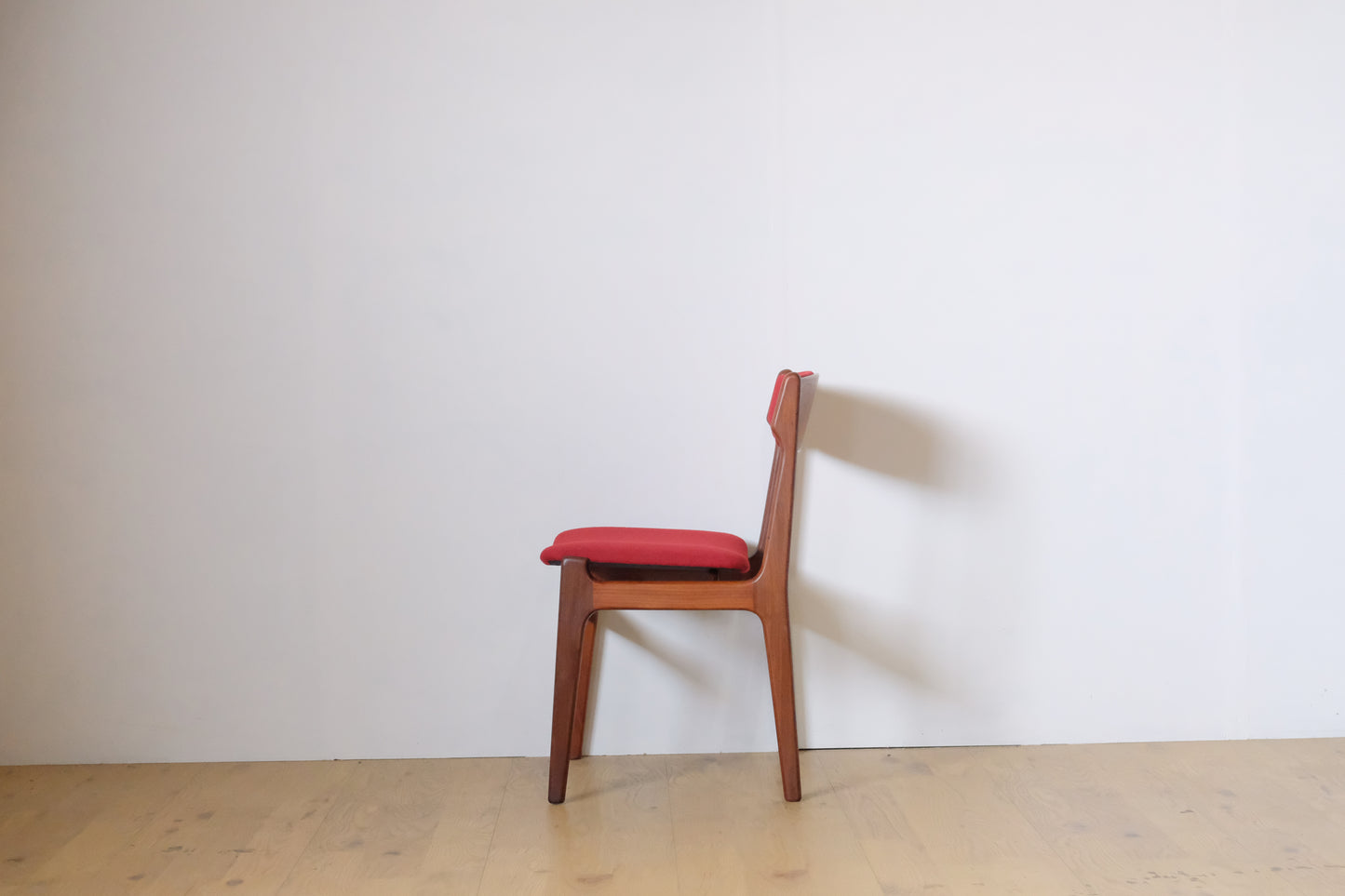 Dining chair