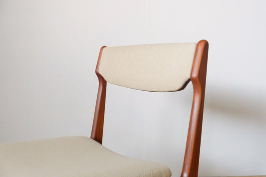 Dining chair