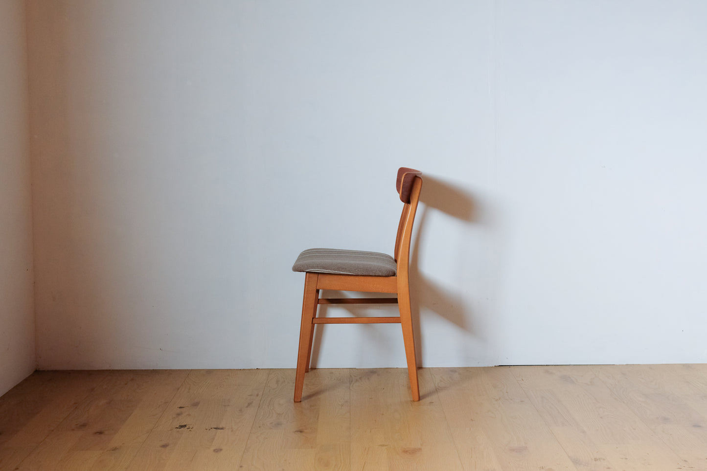 Dining chair