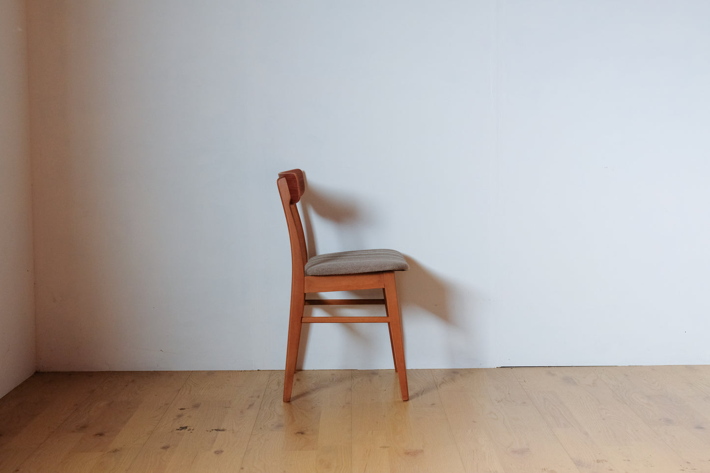 Dining chair