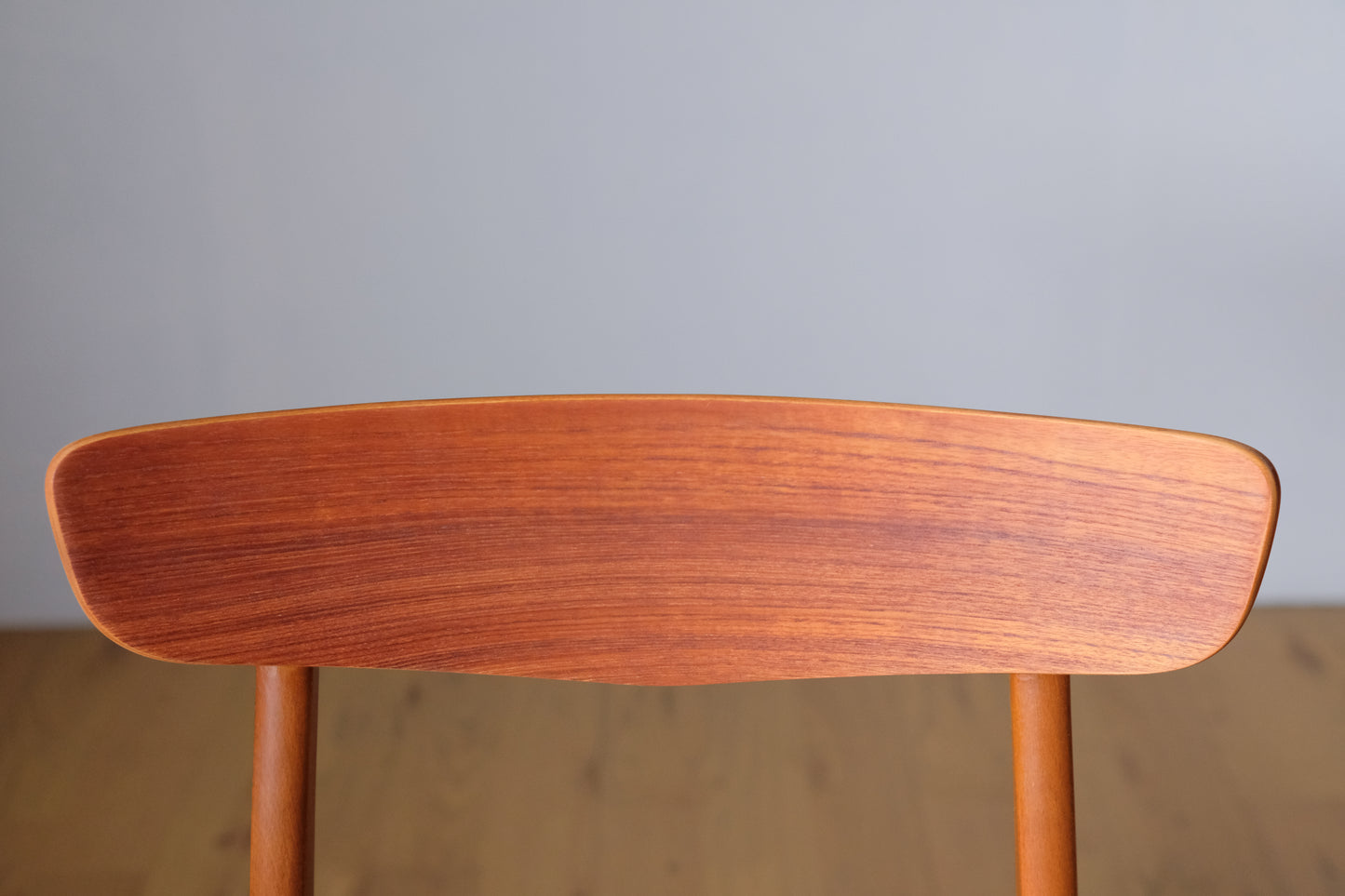Dining chair
