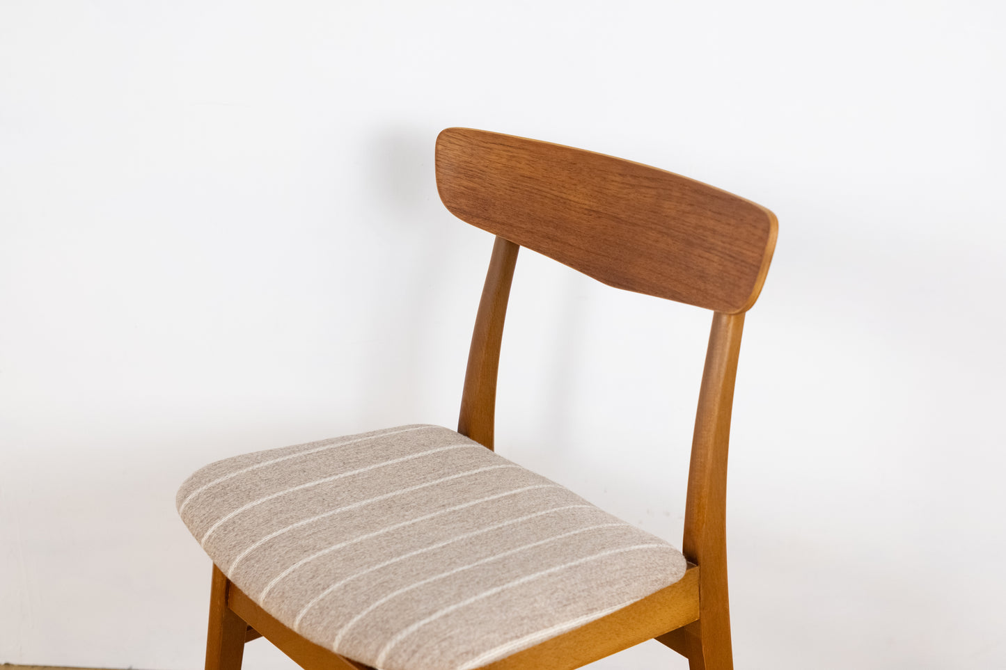 Dining chair　