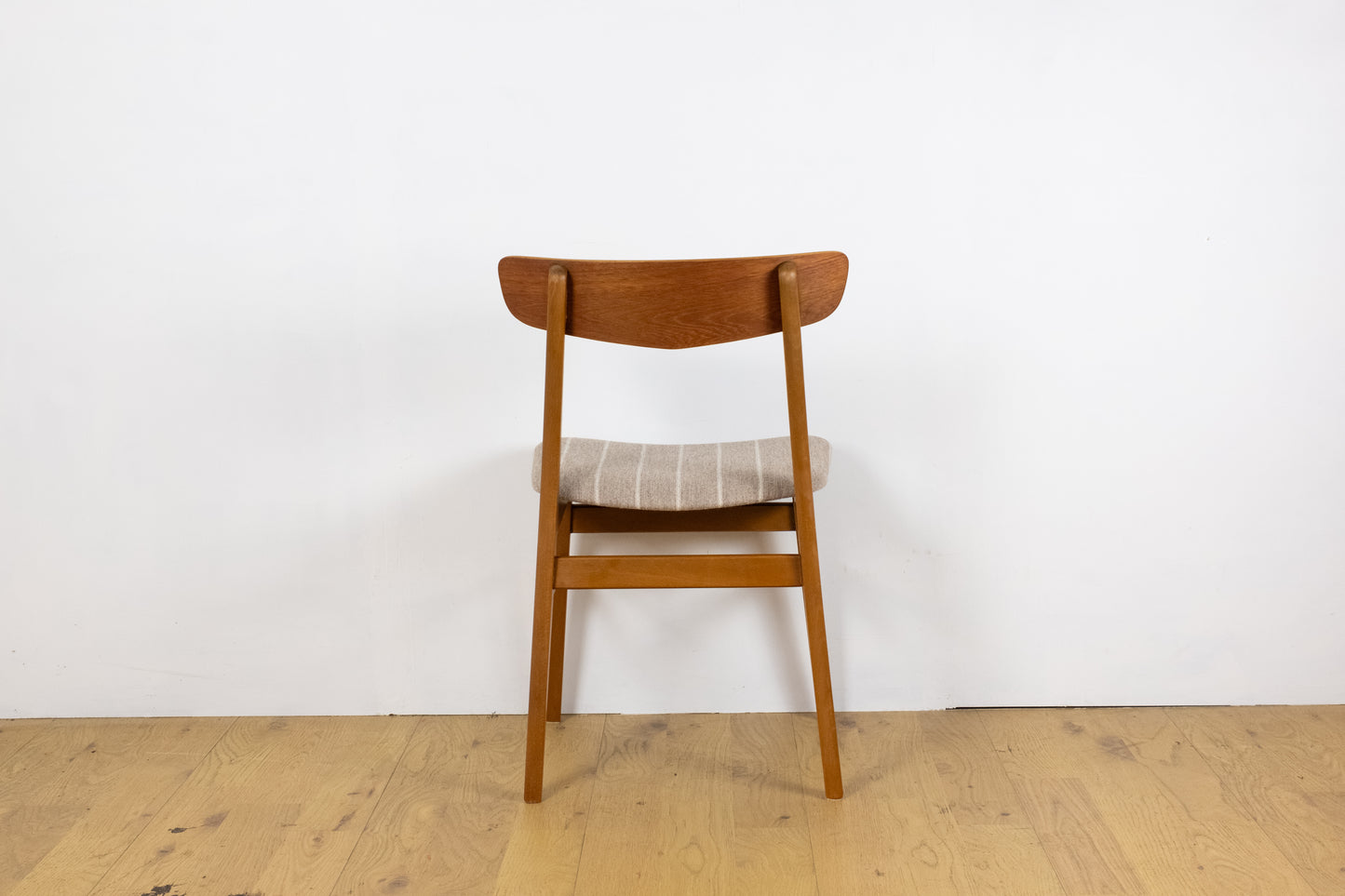 Dining chair　