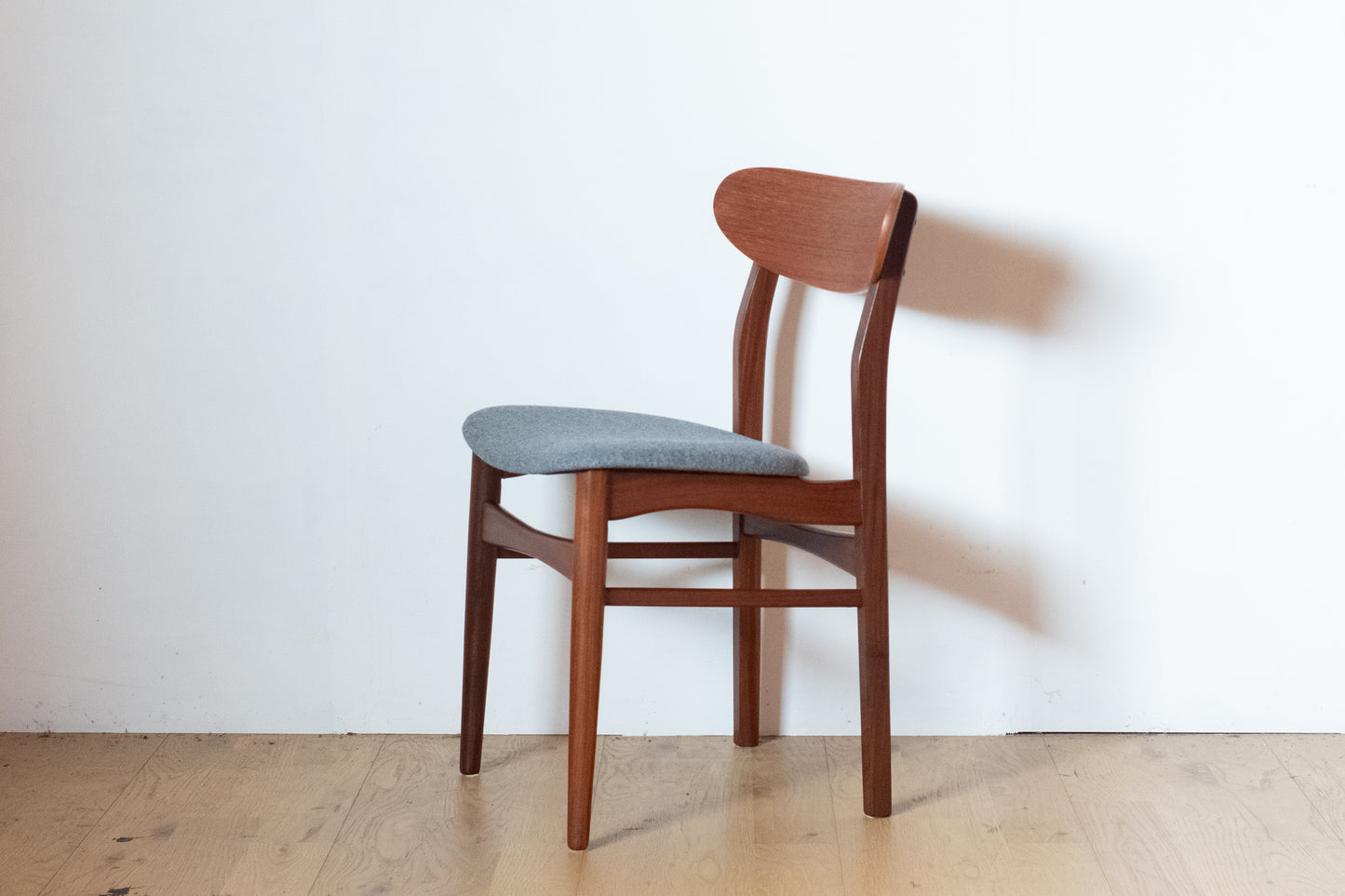 Dining chair