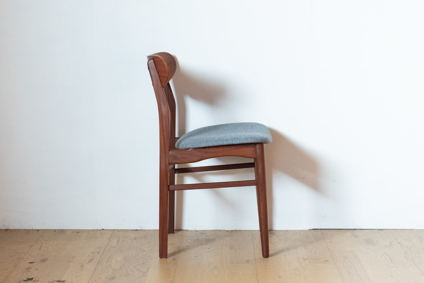 Dining chair