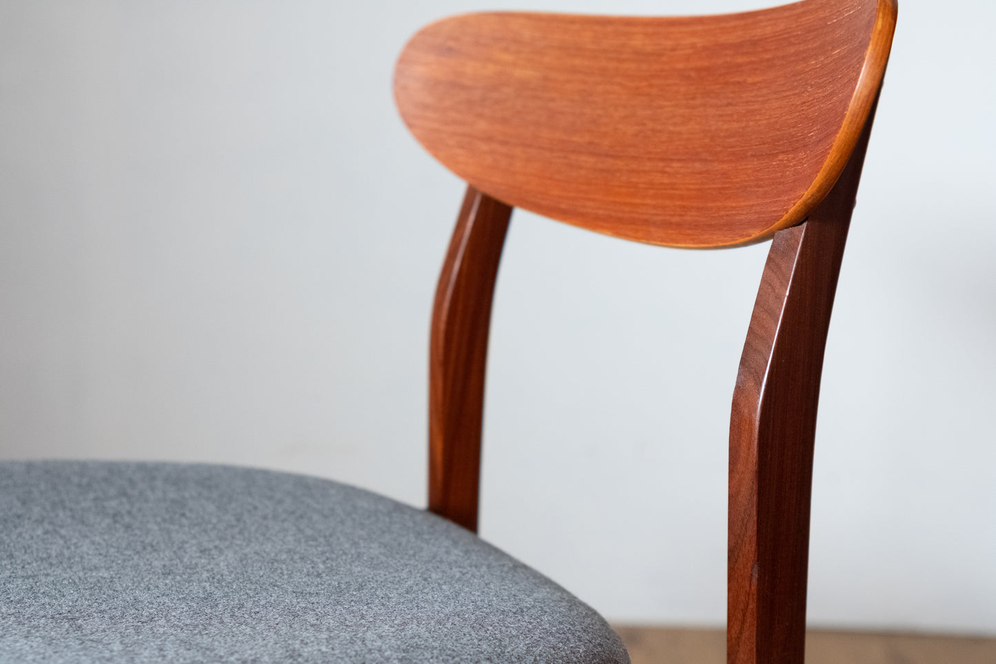 Dining chair