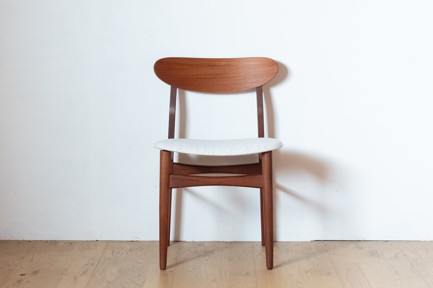 Dining chair