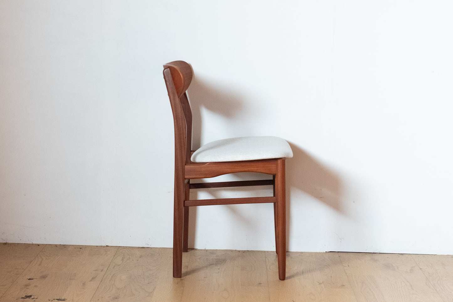 Dining chair