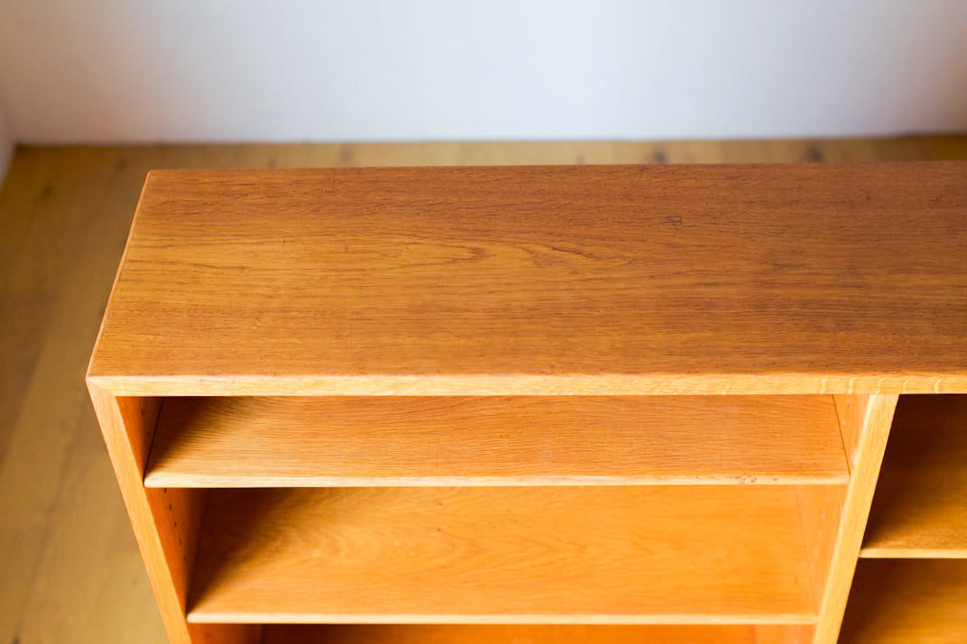 Børge Mogensen model.152 Book Shelf