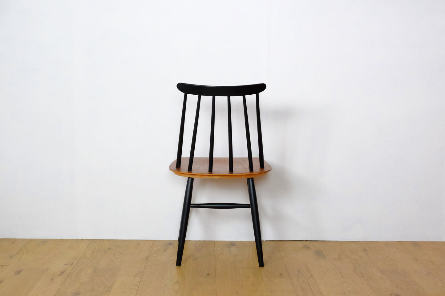 Ilmari Tapiovaara Fanett Chair Black / Teak