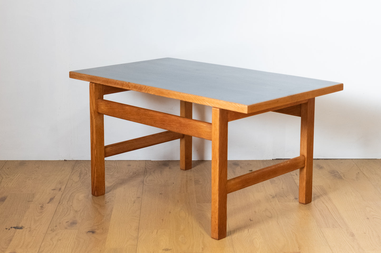 Hans J Wegner GETAMA Coffee table