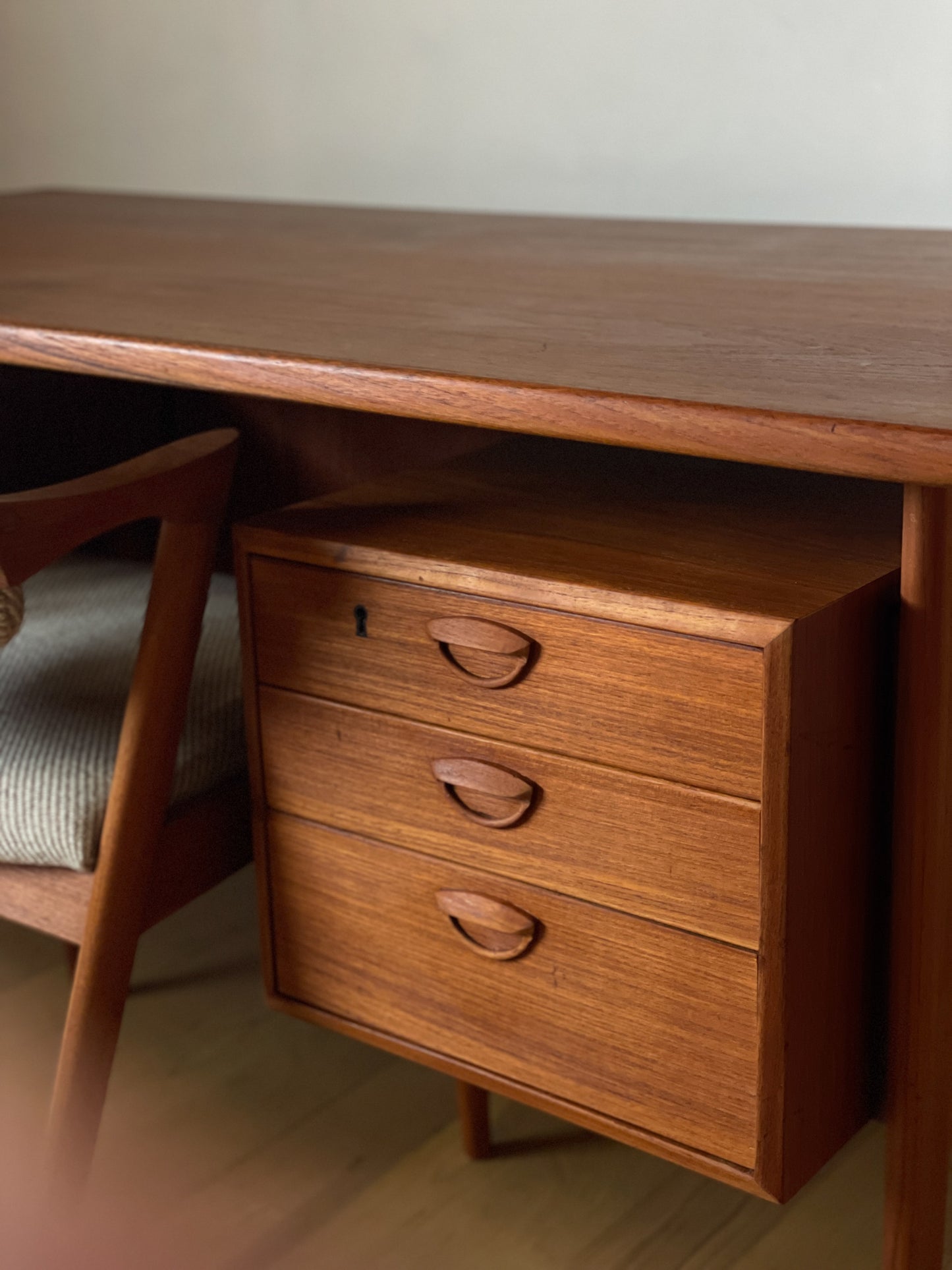 Kai Kristiansen  Desk