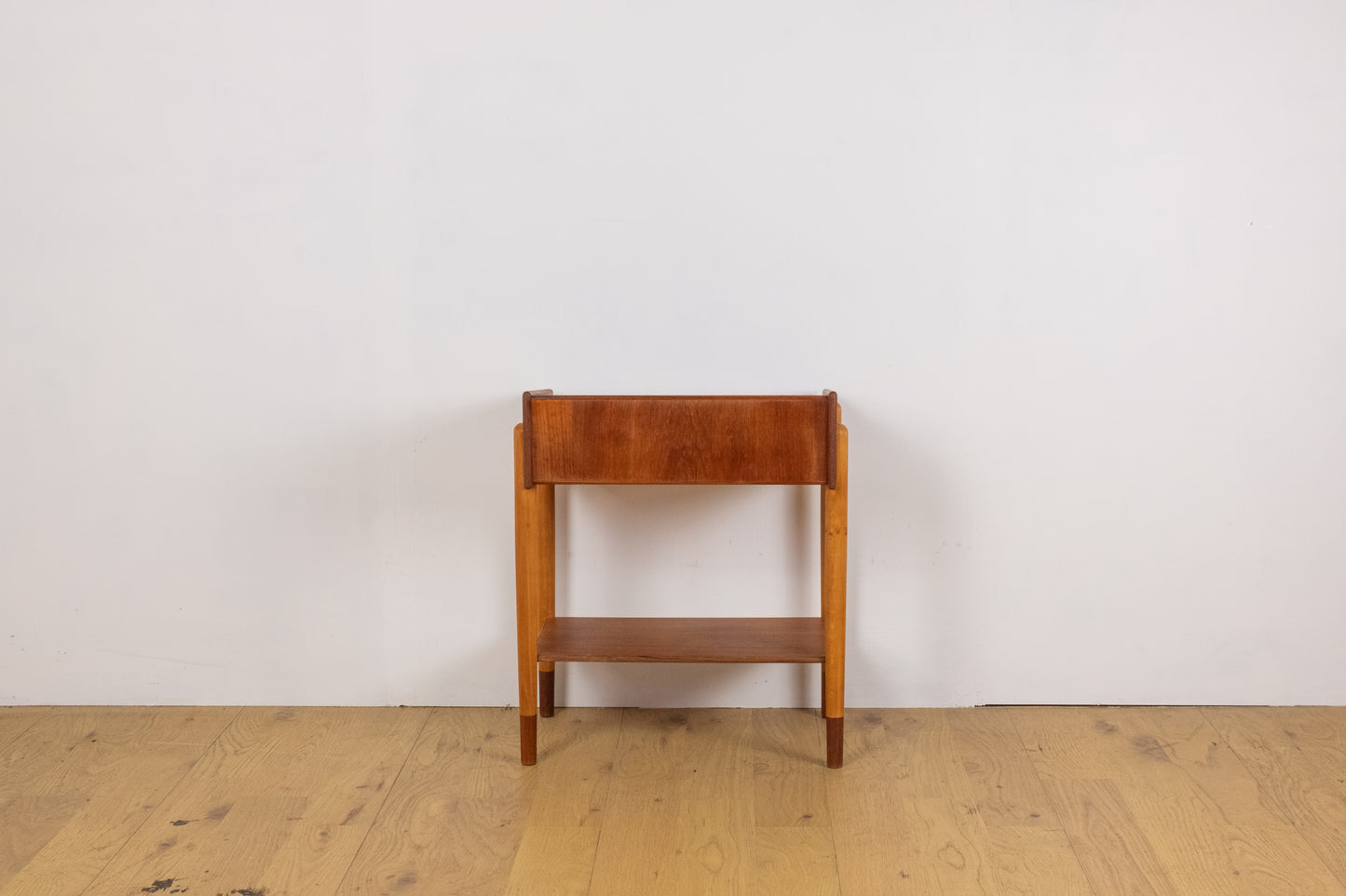 Børge Mogensen Bed side board   model.148