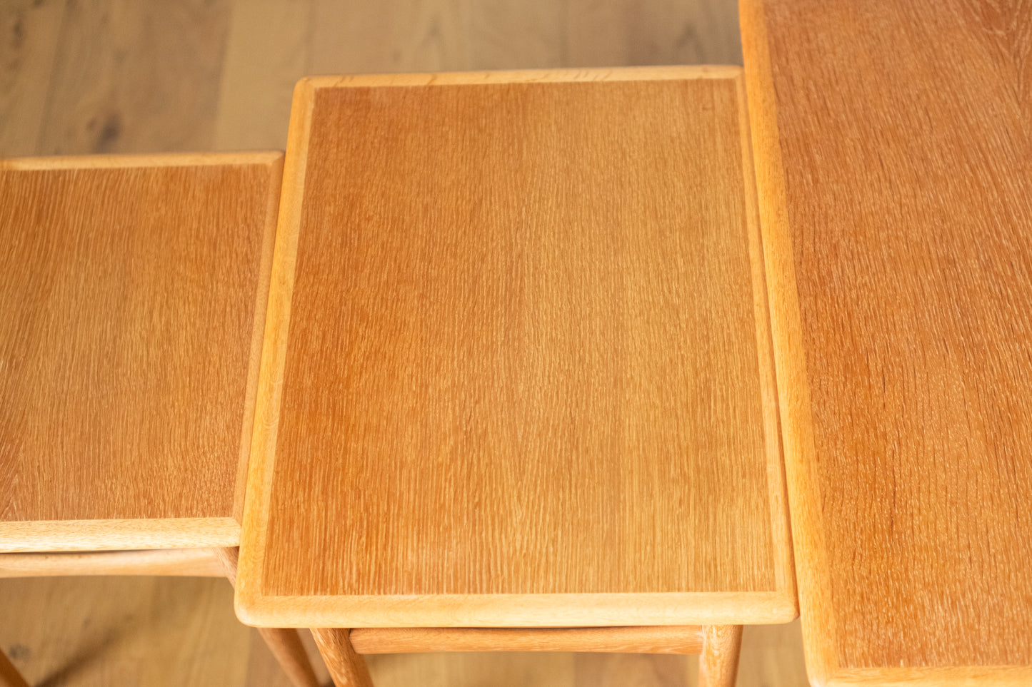 Nest Table